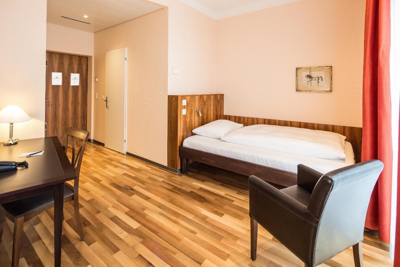 Hotel Schweizerhof Basel Eksteriør billede