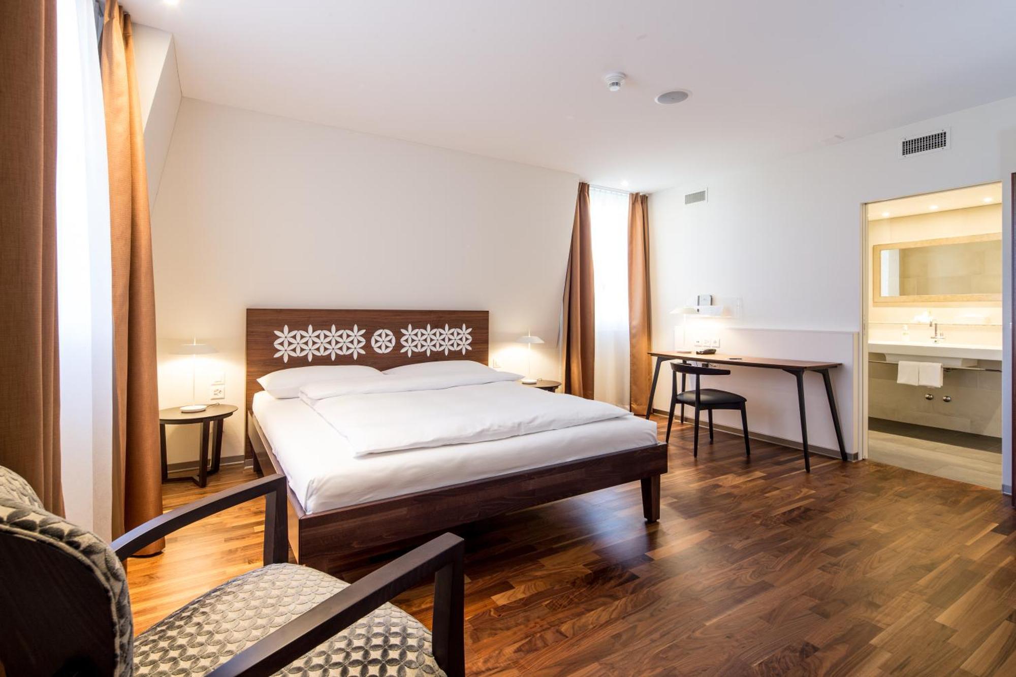 Hotel Schweizerhof Basel Eksteriør billede