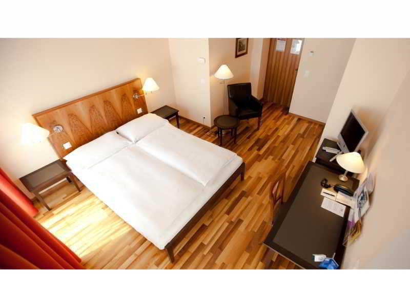 Hotel Schweizerhof Basel Eksteriør billede